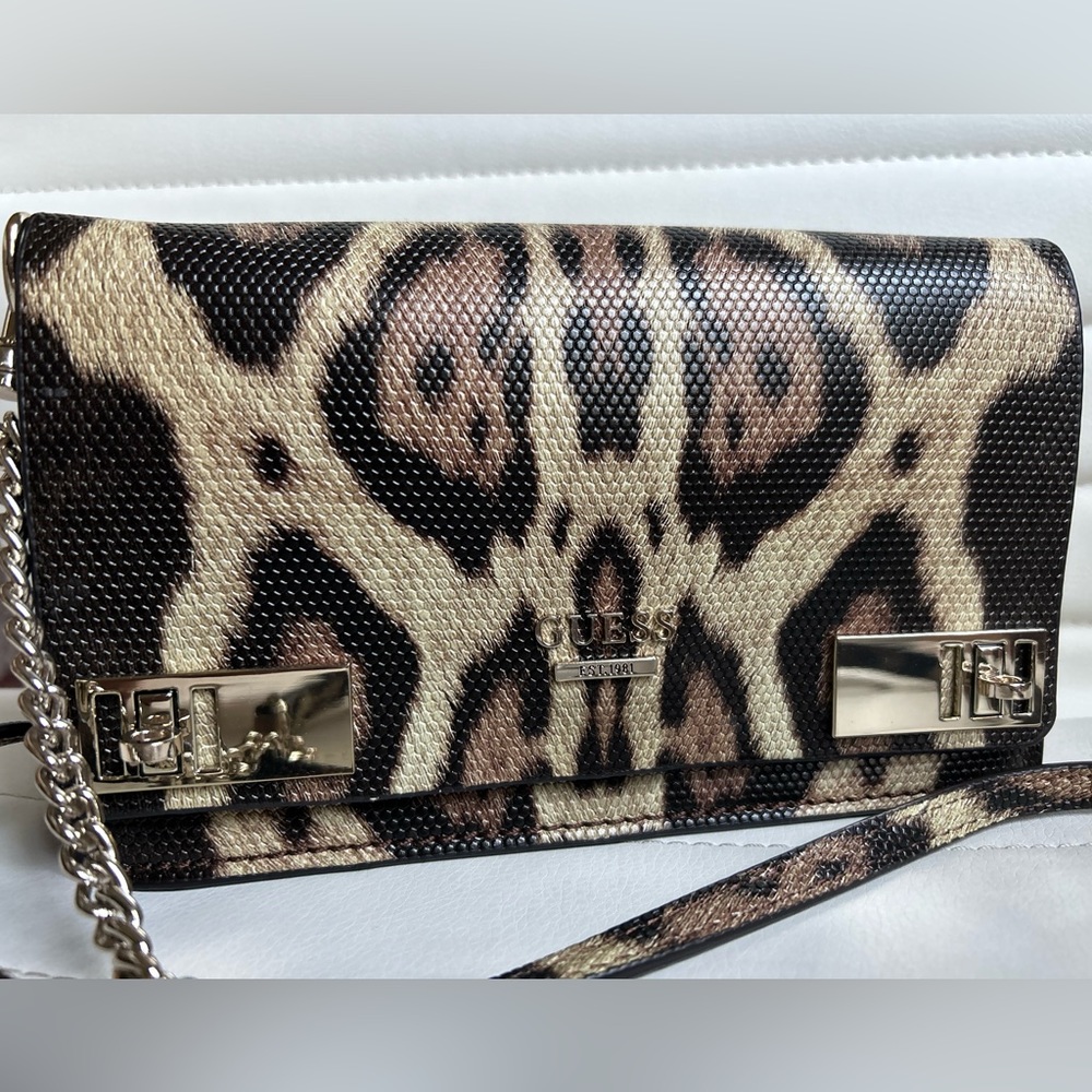 Guess crossbody stylish print